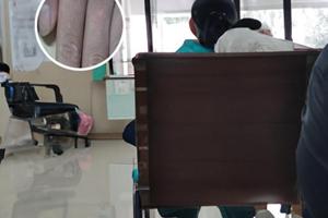 小孩脖子上有一小块白斑怎么办